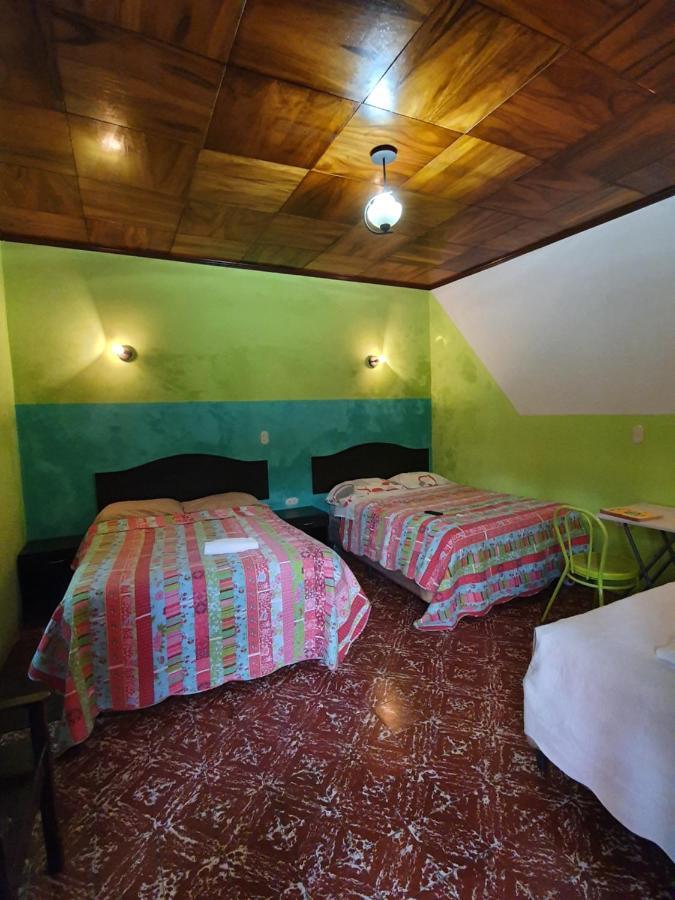 Hotel Kasa Kamelot Central Quetzaltenango Dış mekan fotoğraf