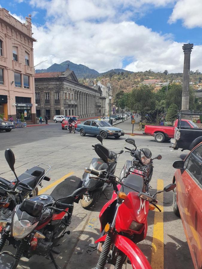 Hotel Kasa Kamelot Central Quetzaltenango Dış mekan fotoğraf